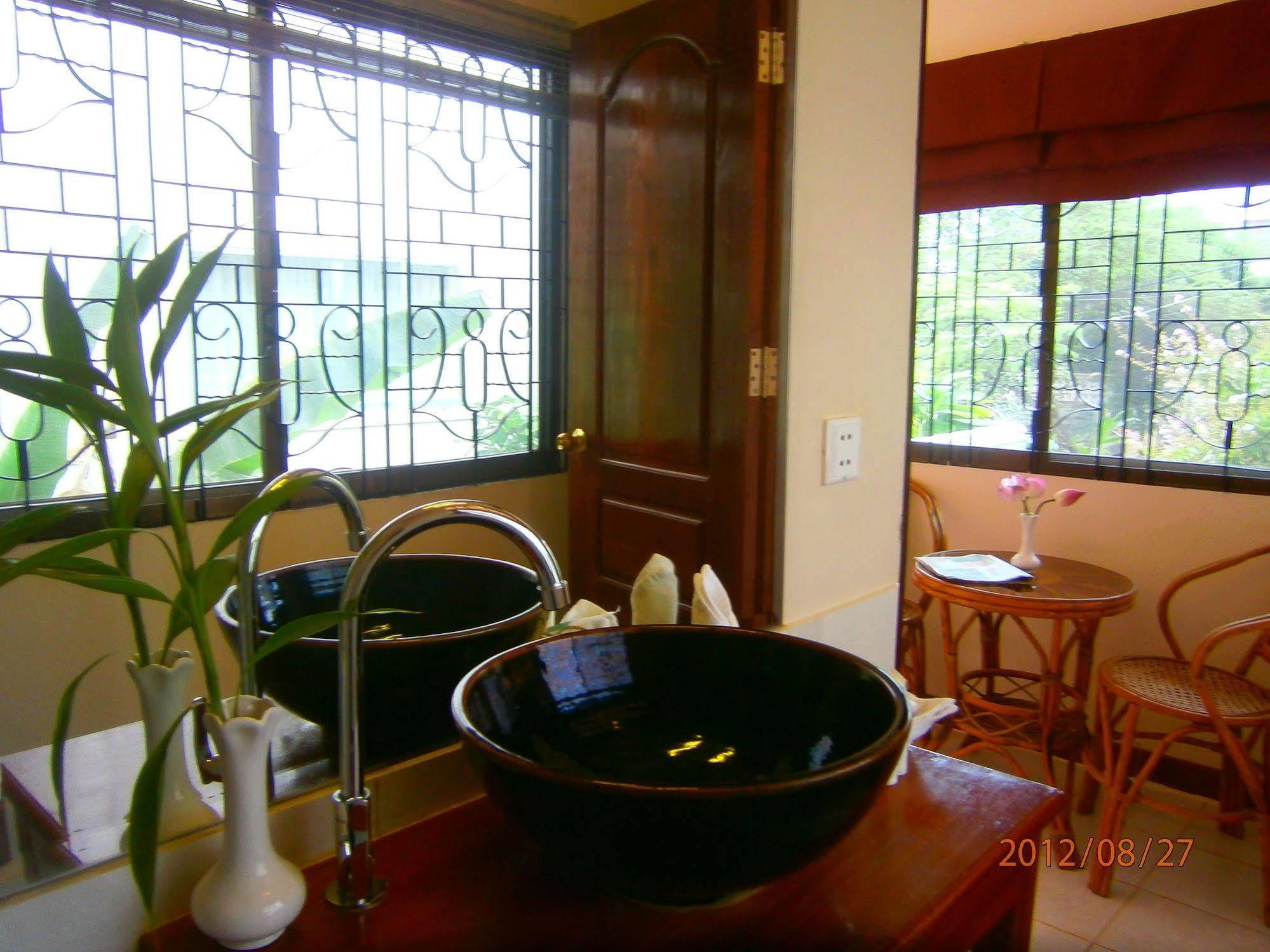 Horizons Cambodia Hotel Siem Reap Exterior photo