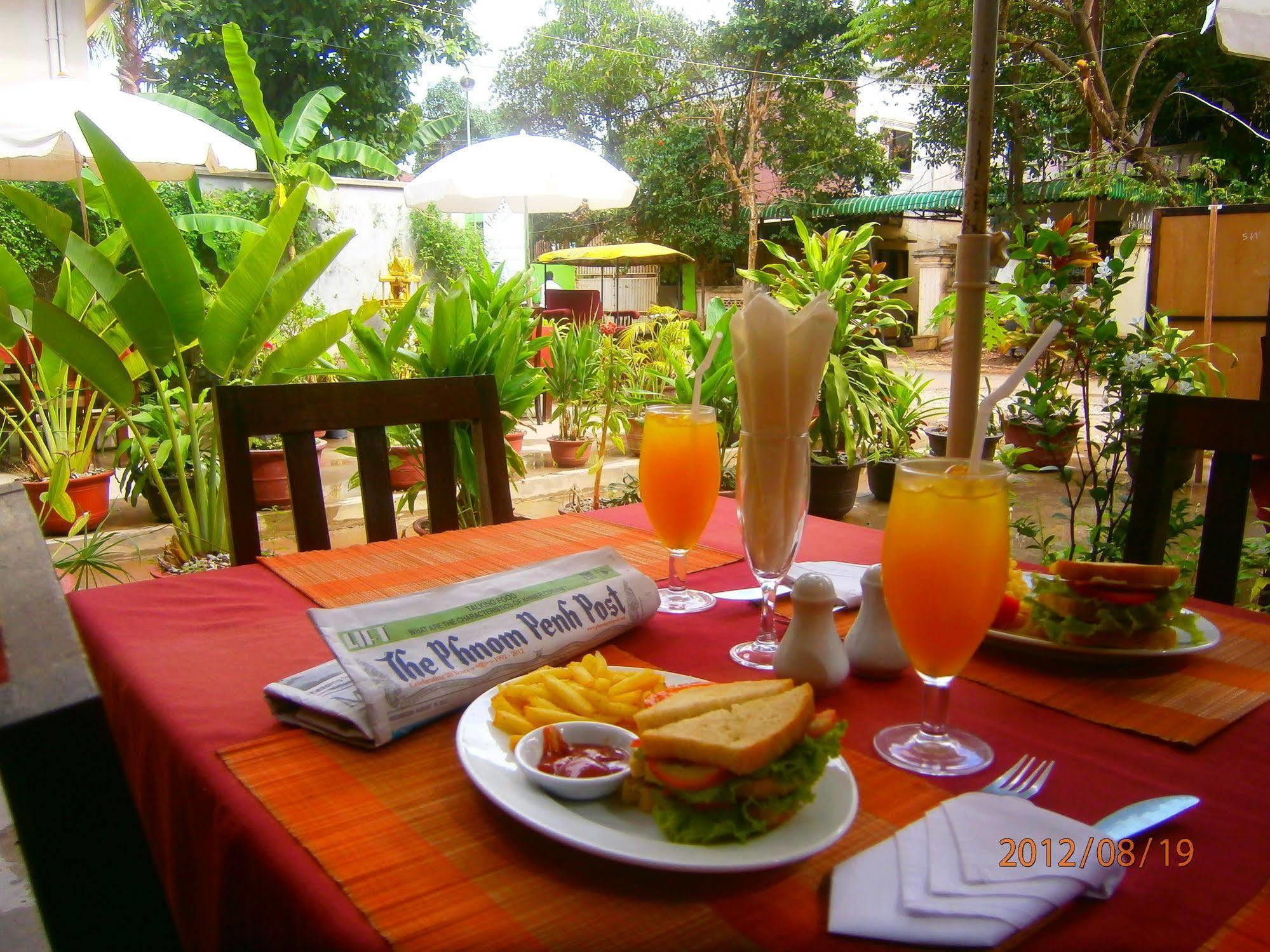 Horizons Cambodia Hotel Siem Reap Exterior photo